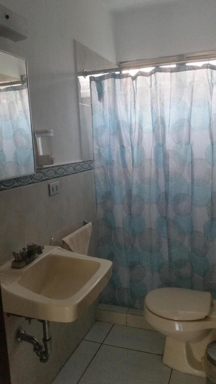 Oh Espana! Guatemala City Екстер'єр фото